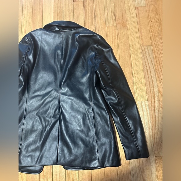 NWT GAP Women's Black Leather Jacket Size XS - Picture 8 of 8
